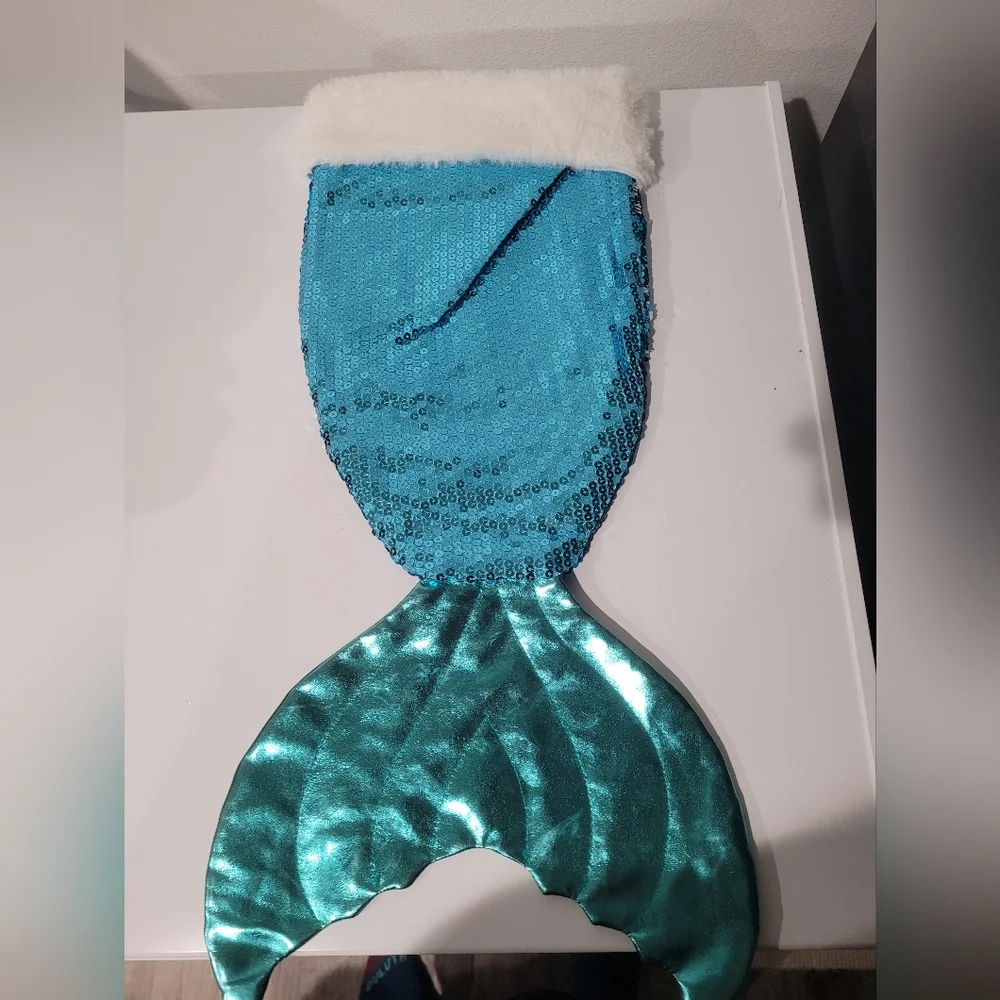 Mermaid tail reversible sequin stocking